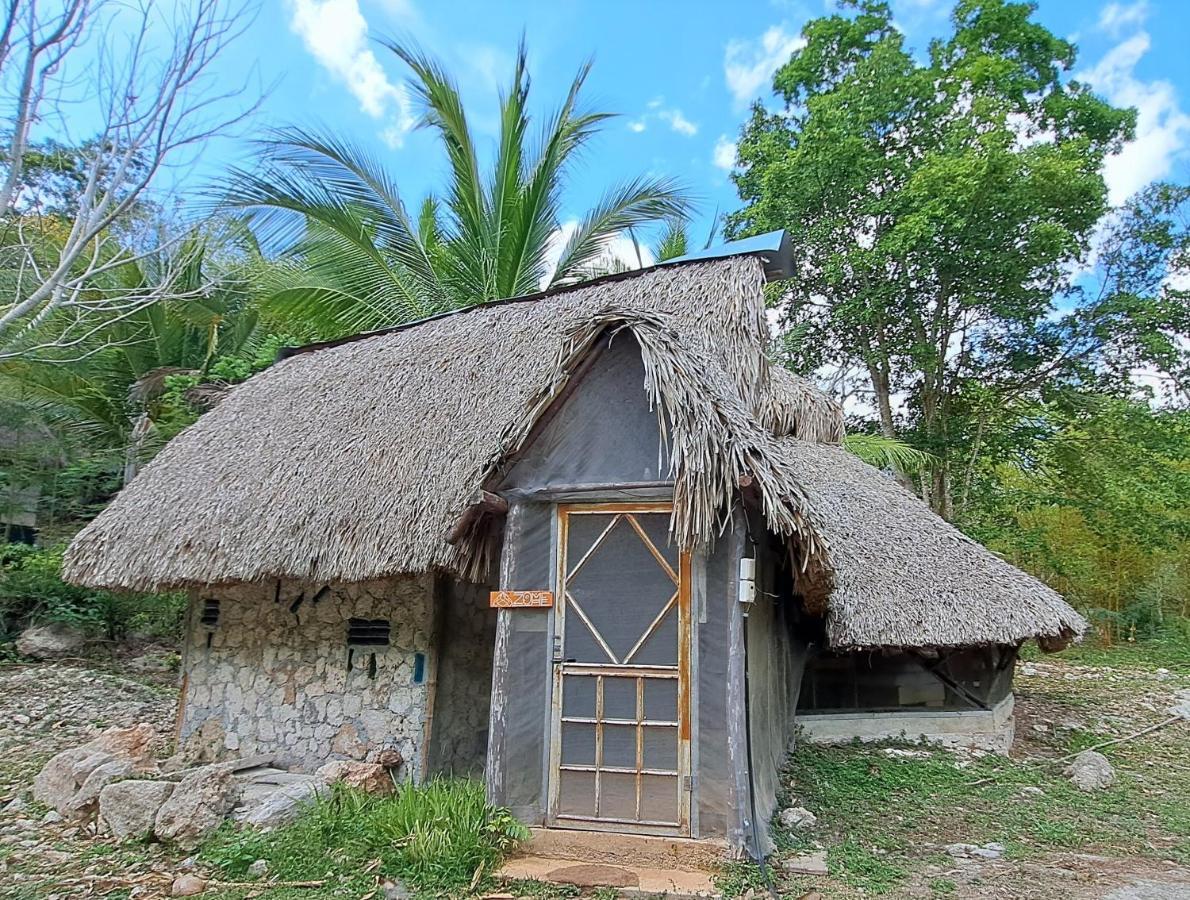Cayuco Maya
