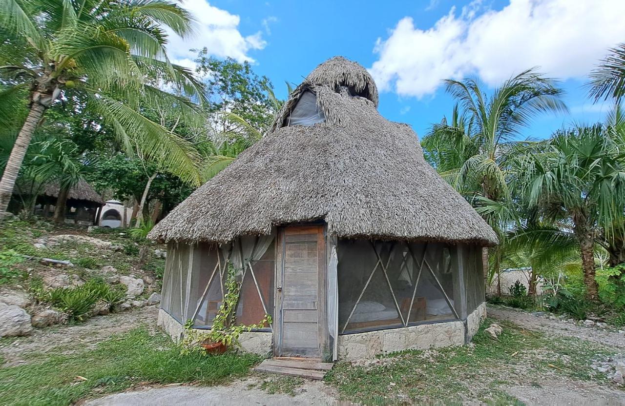 Cayuco Maya *