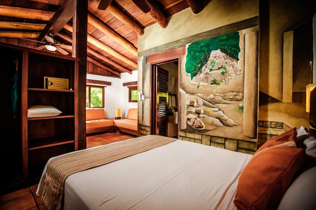 Hotel Rancho Encantado 4*