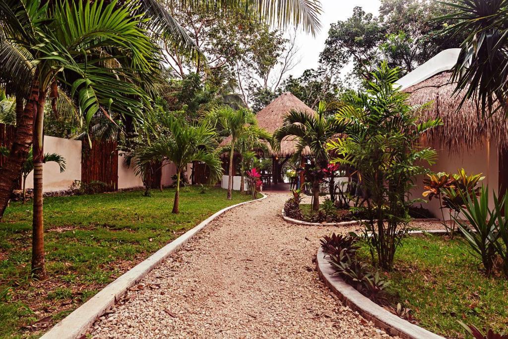 Mi Kasa Tu Kasa Hotel 4*