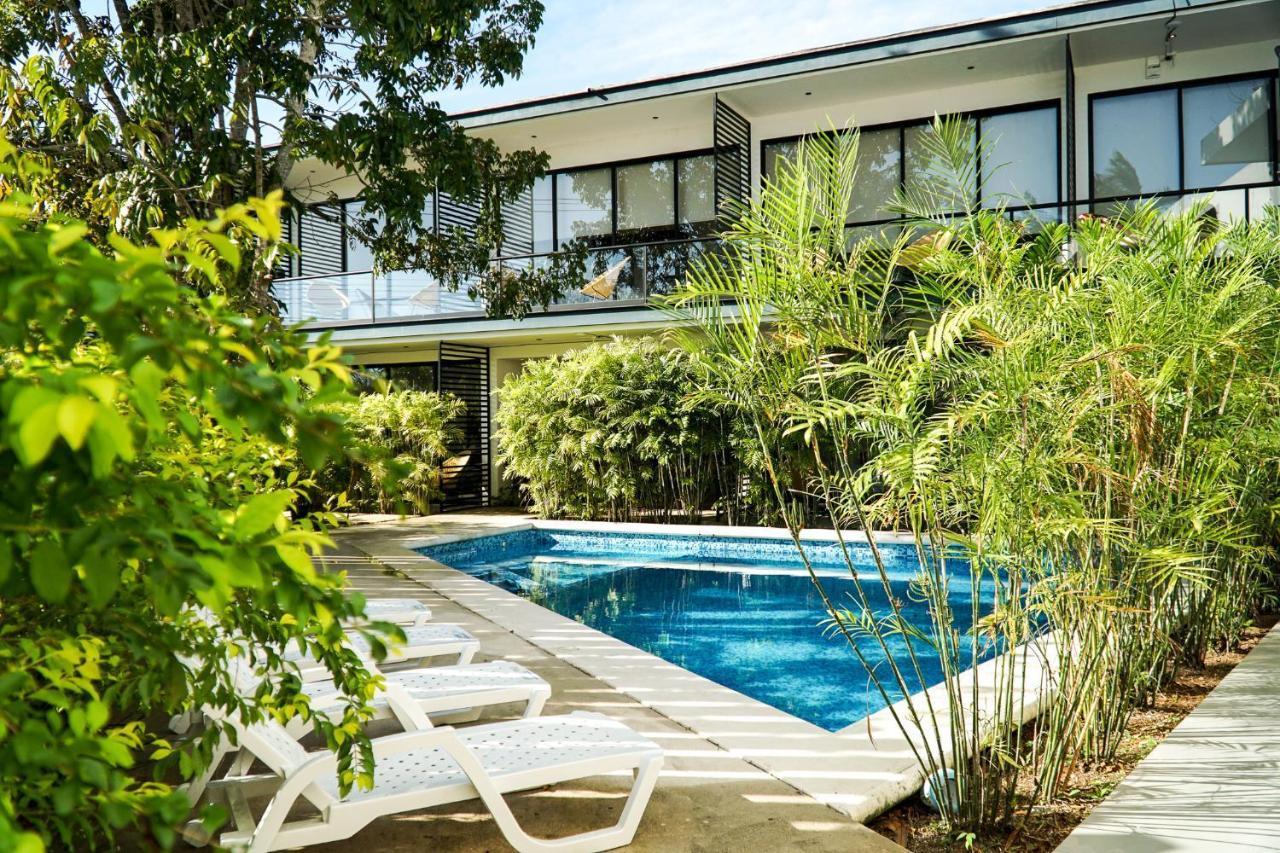 Deluxe Azure Aparthotel