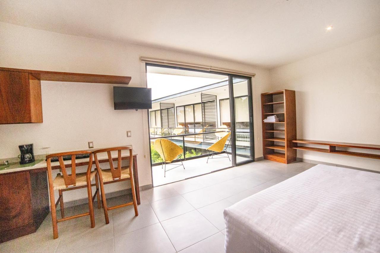Deluxe Azure Aparthotel Bacalar
