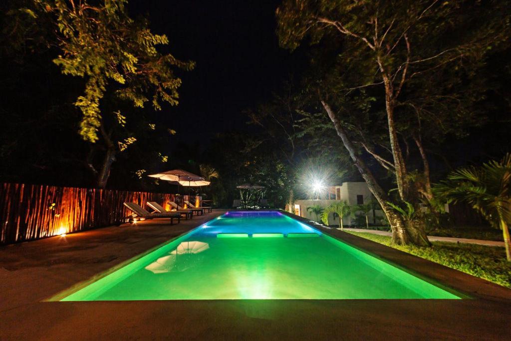 Mi Kasa Tu Kasa Hotel