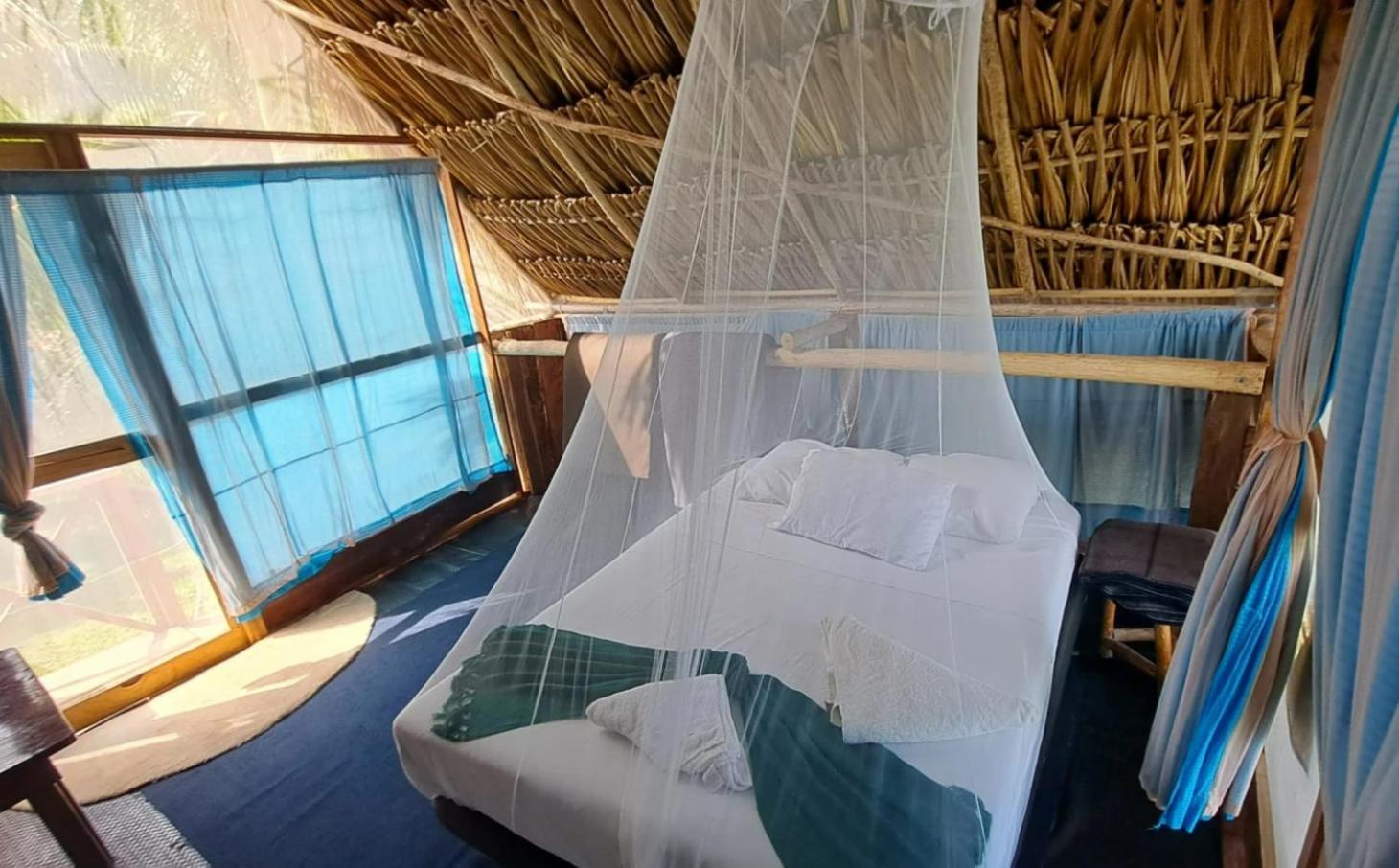 Cayuco Maya * Bacalar