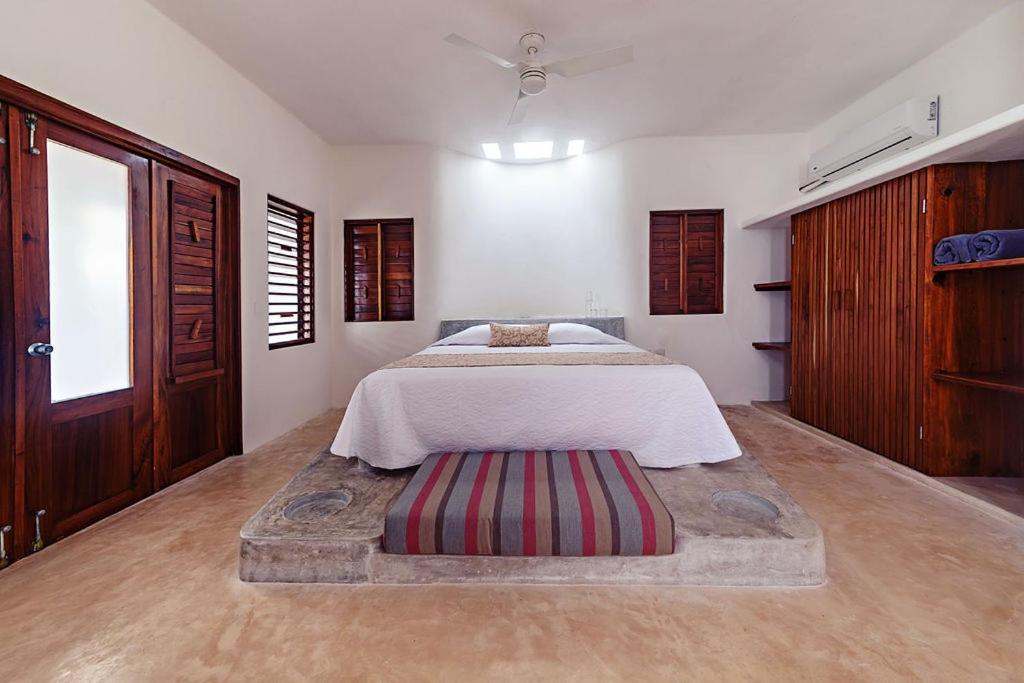 Mi Kasa Tu Kasa Hotel 4*