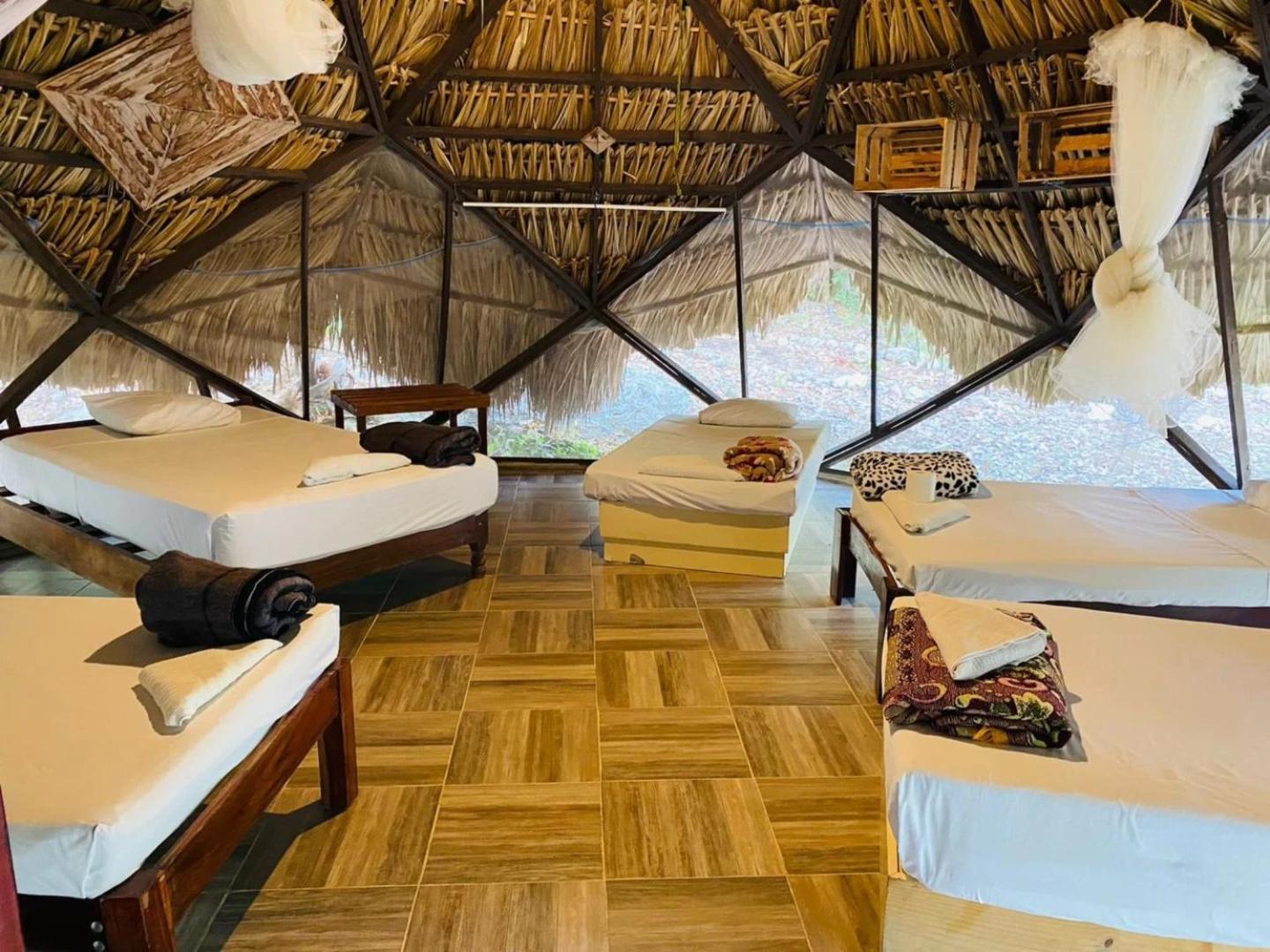 Cayuco Maya