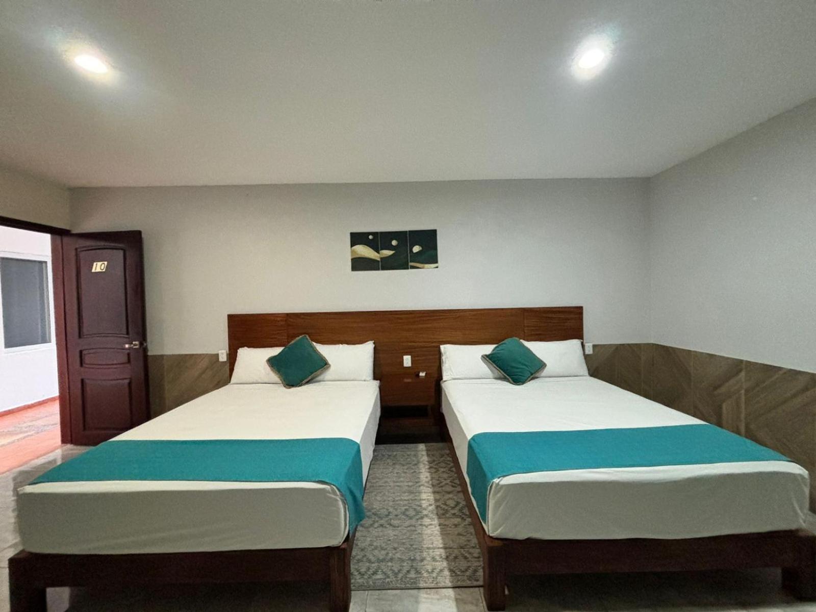 Hotel Awazul 2*