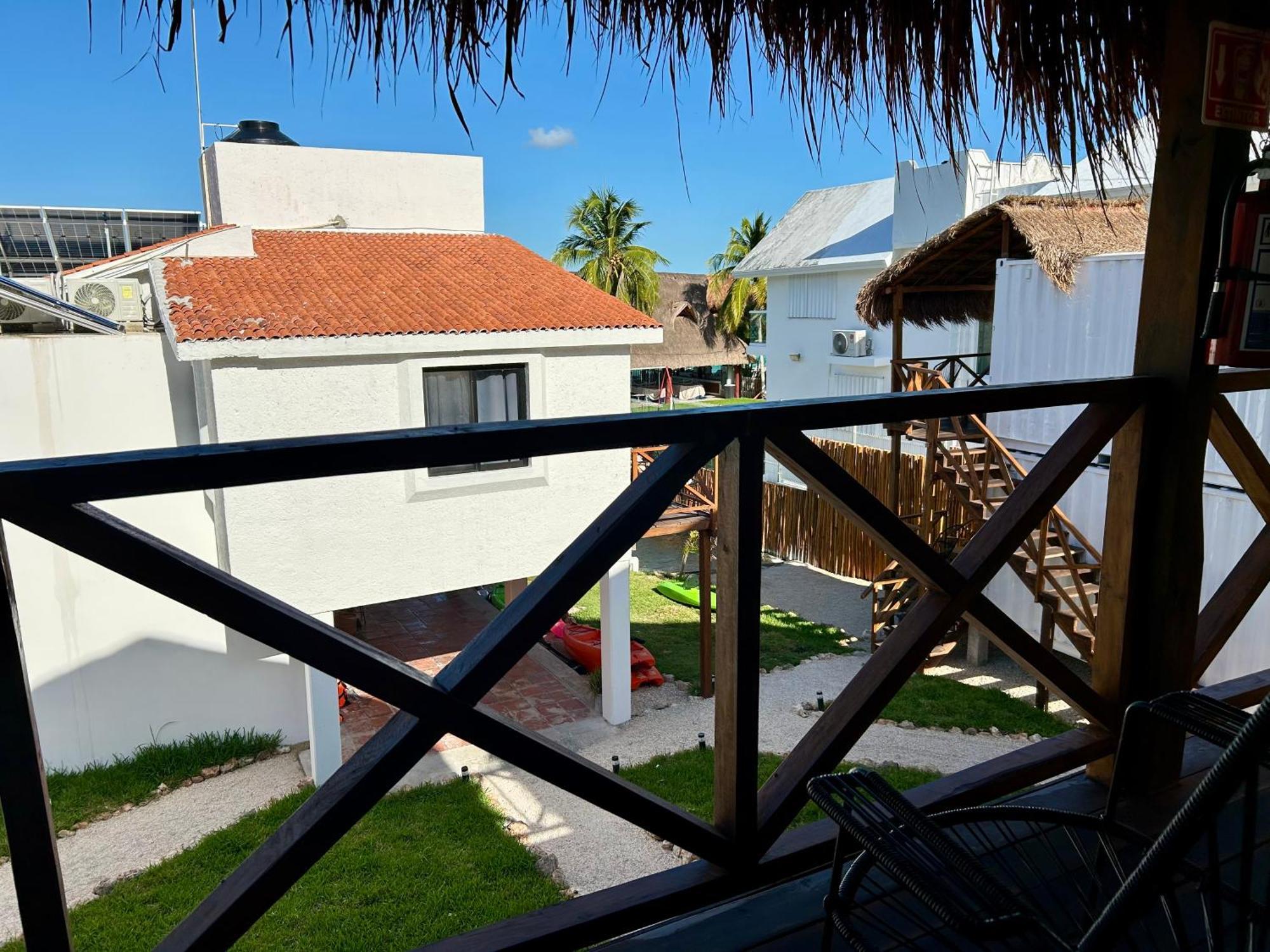 Solana Lakefront 4*