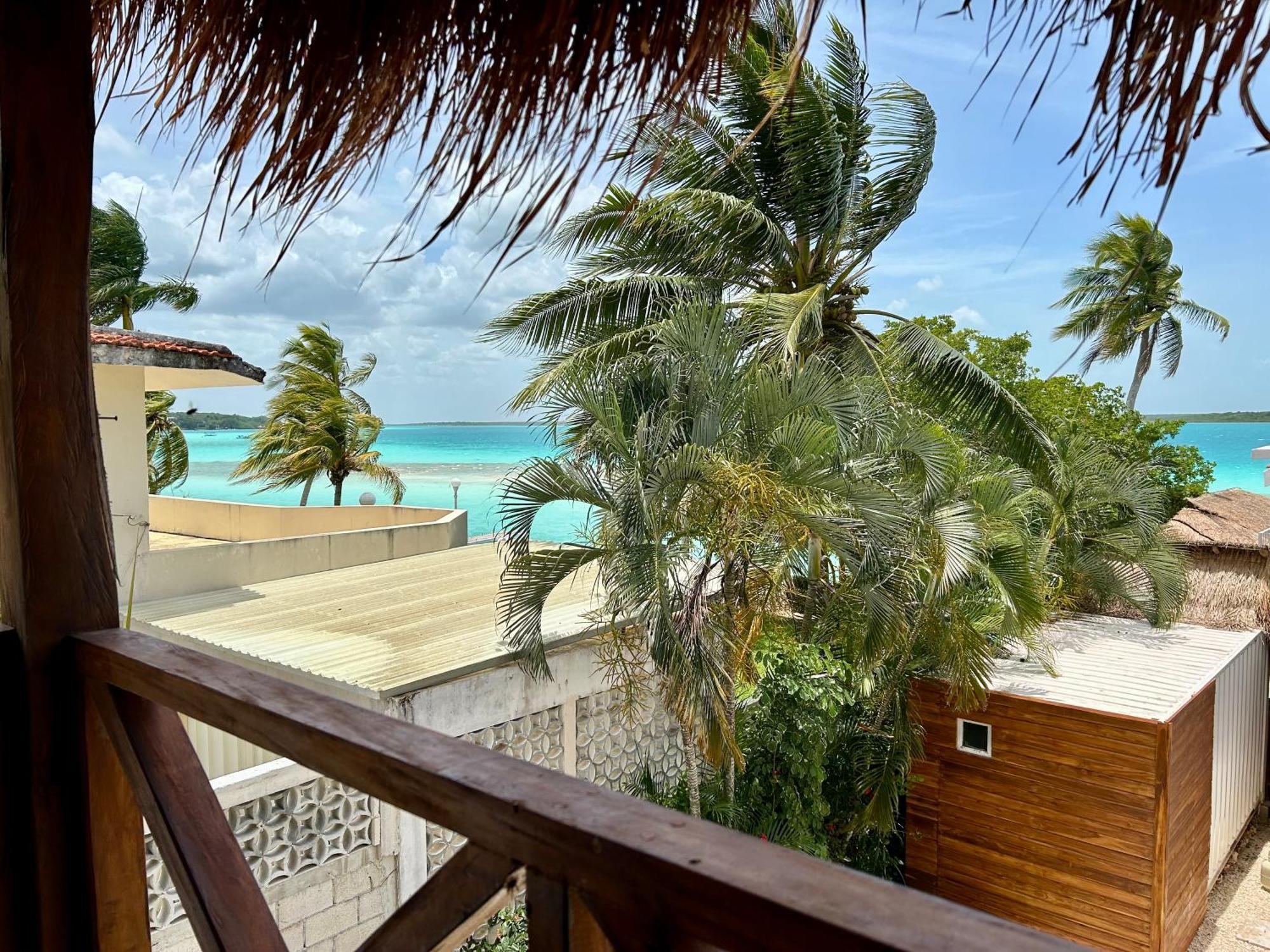 Solana Lakefront Hotel 4*