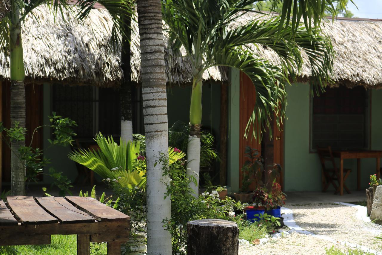 Inn Cabanas Las Palmas Bacalar