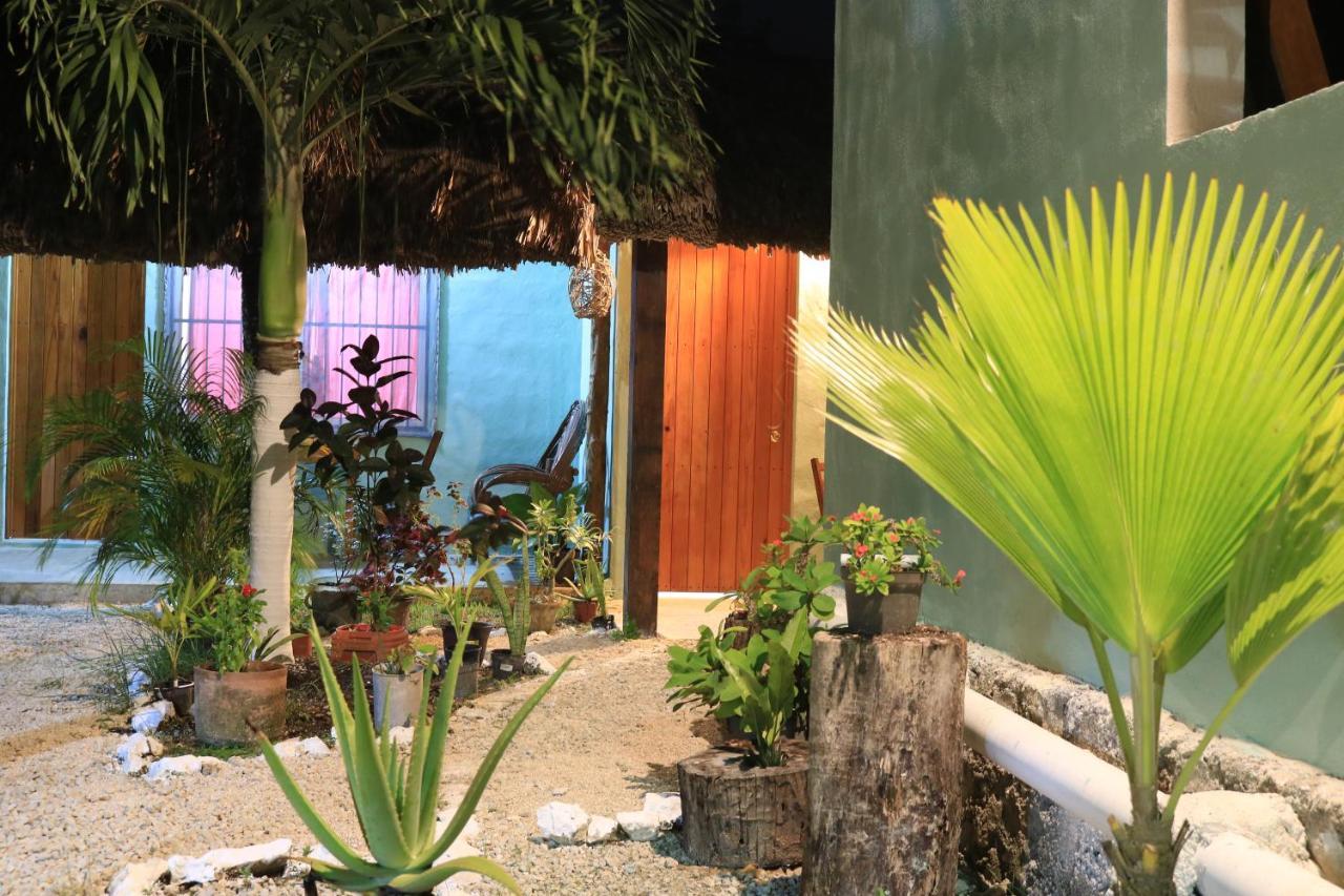 Cabanas Las Palmas * Bacalar
