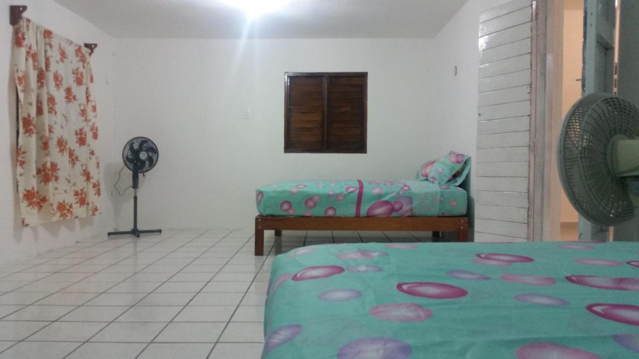 Cabanas Las Palmas *