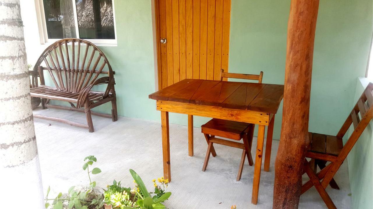 Inn Cabanas Las Palmas Bacalar