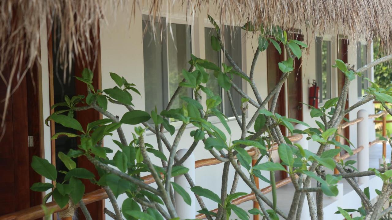 Agam 4* Bacalar